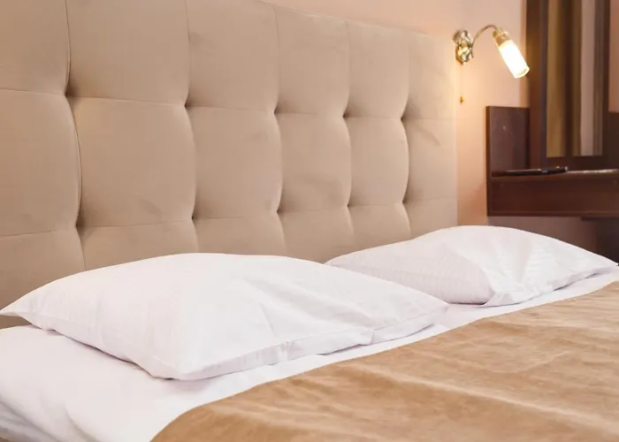 Hotel 18