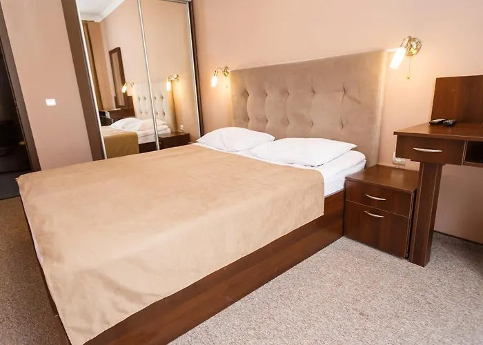 Hotel 18