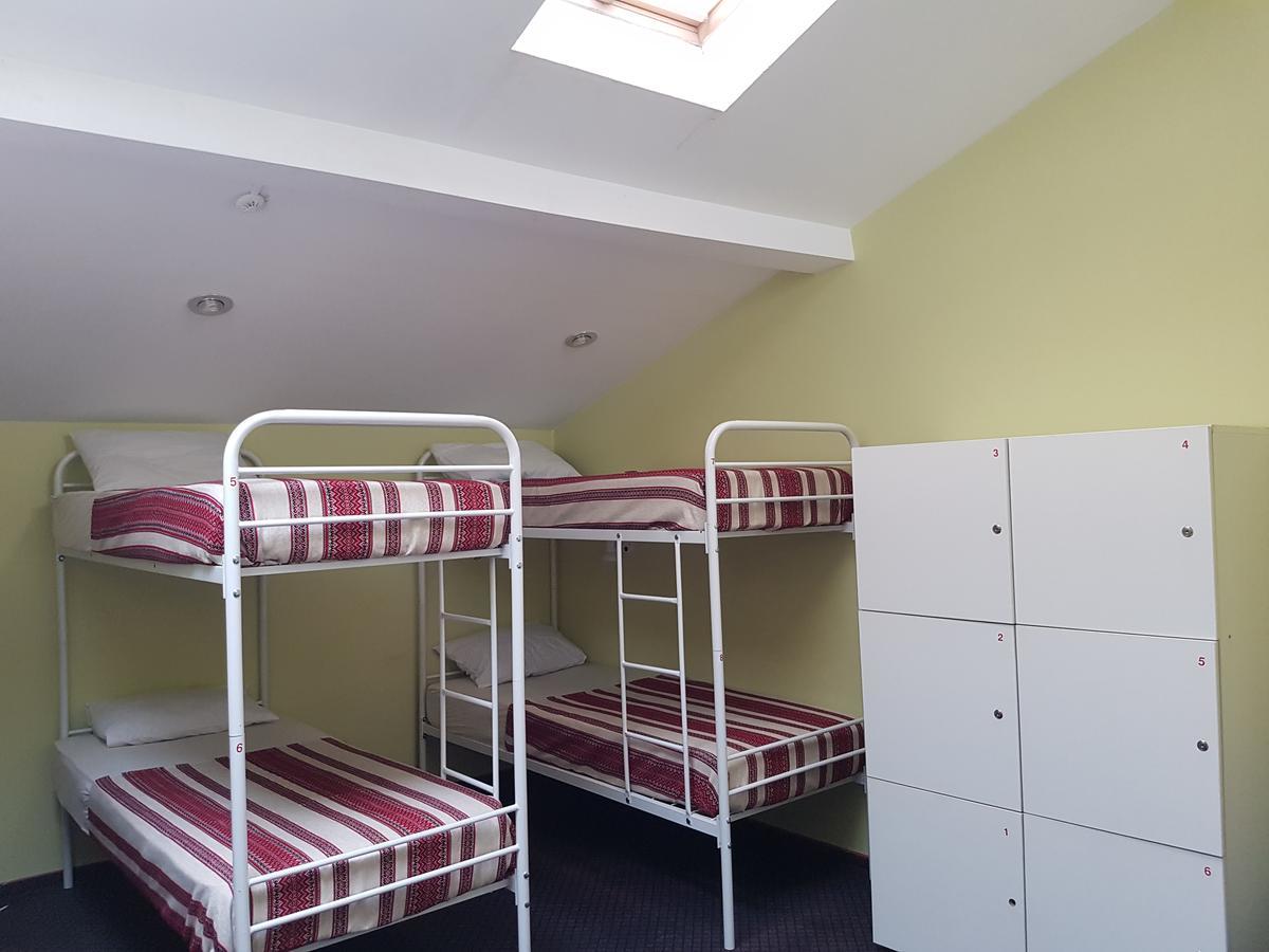 Inn 18 *